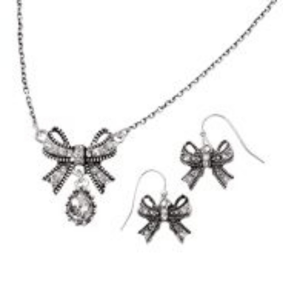 Avon Jewelry - 2Pc Embellished Bow Necklace & Earring GiftSet